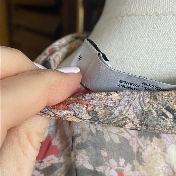 IRO Paris Blaze Gorgeous Top Oversized 36 Floral Button-Up Blouse Fits M / L - Picture 13 of 14